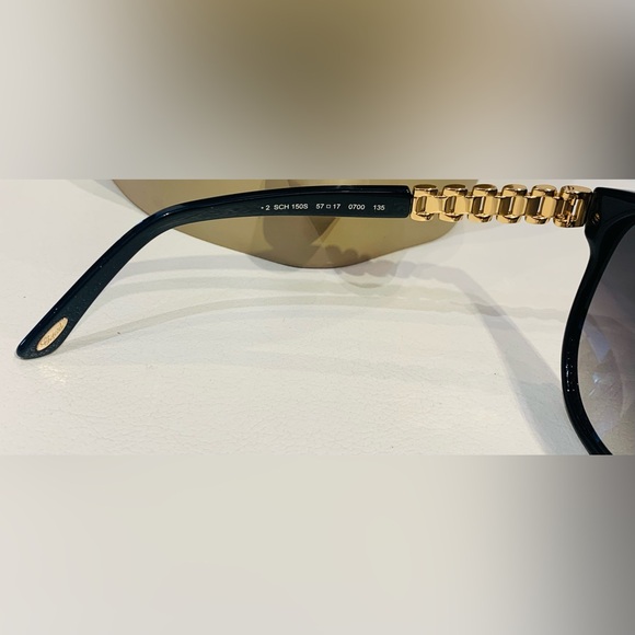 Host picked New Chopard Sunglasses - Picture 8 of 9